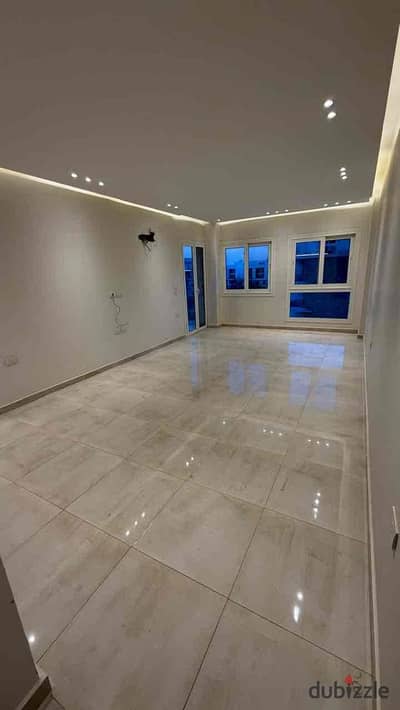 شقة للايجار بالمطبخ فى ماونتن فيى اى سيتى اكتوبر Apartment for rent - Mountain View Icity October 3bed