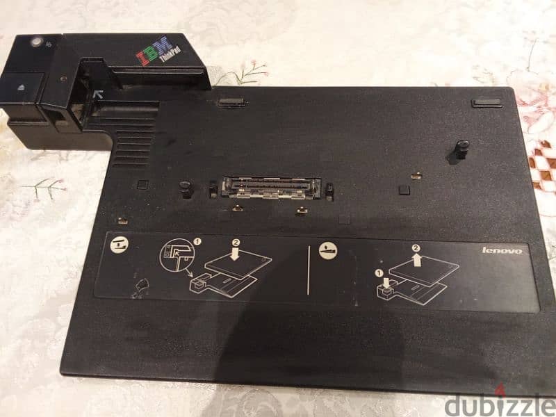 Lenovo laptop with docking station 2