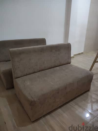 3 كنبات عمولة