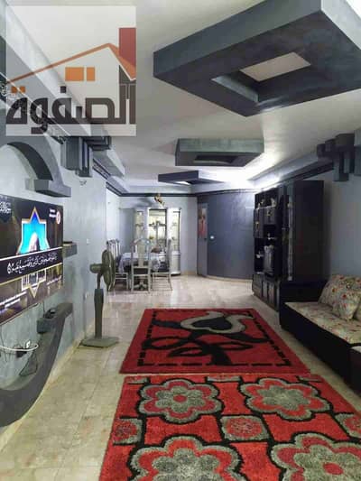 Furnished apartment for daily rent for families and households steps to the corniche next to Al Salam Hospital and Andrea Elevator and the National Bank and close to all services and transportation a vital location