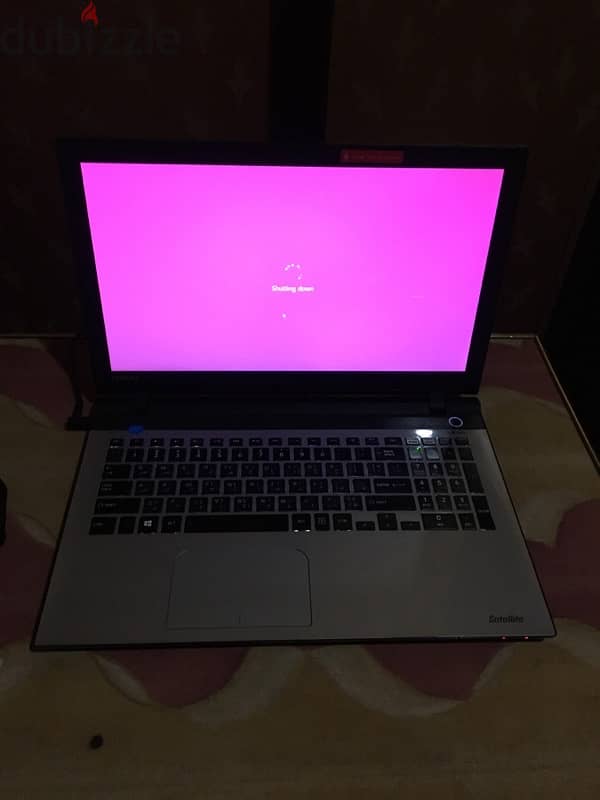توشيبا i5 خامس ssd256  ram8 12