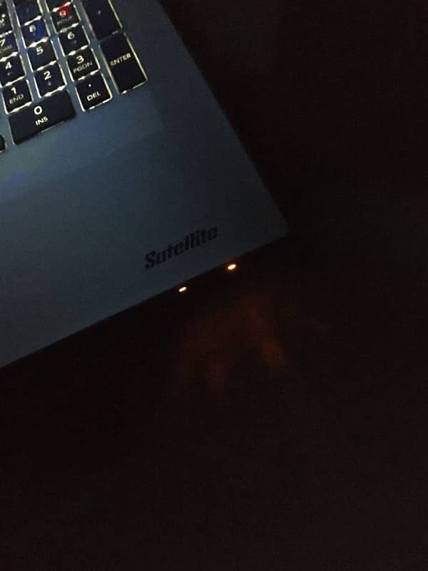 توشيبا i5 خامس ssd256  ram8 13