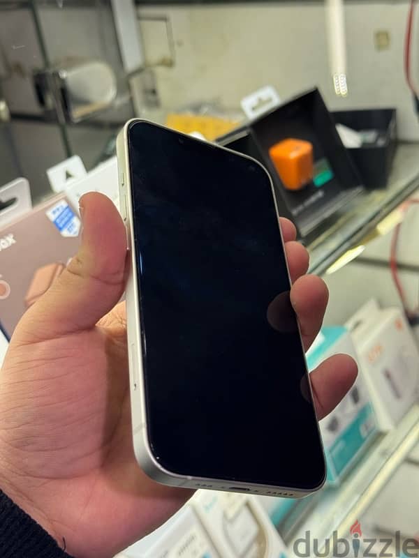 iPhone 13 6
