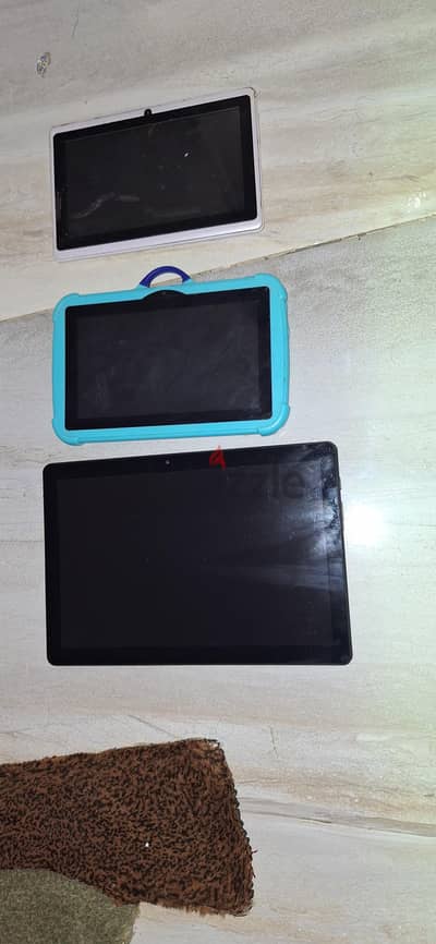 3 تابلت (Sico - Modio - QDS) للبيع "قطع غيار أو صيانة