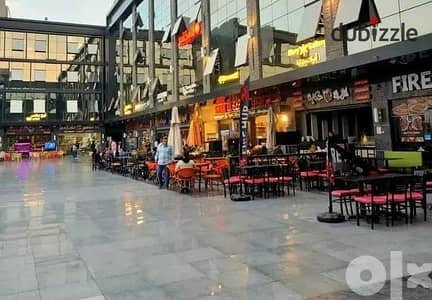 محل للبيع فى مدينة الشروق على محور جنيفه بموقع مميز