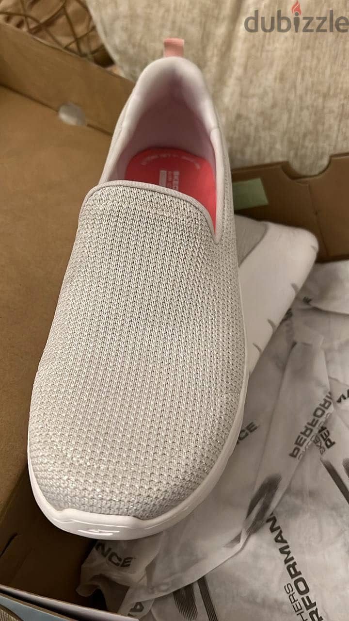 Skechers Go walk flex 4