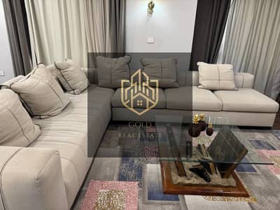 شقة فاخرة للإيجار في كمبوند إيستاون