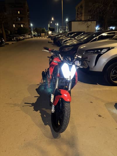 Benelli 200S (2021)