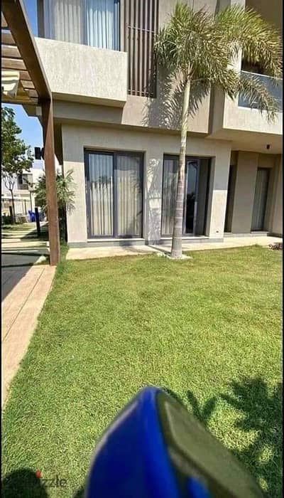 بمقدم 5 % فيلا متشطبة بالكامل + رووف بفيو مفتوح علي لاند سكيب  في كمبوند مميز في هليوبلس الجديدة