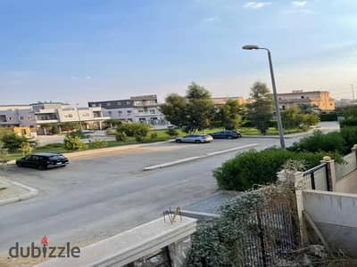 امتلك شقتك الآن في أرقى مناطق فيلات الشيخ زايد بموقع استثنائي ثاني نمرة من الممشي السياحي وصلة دهشور