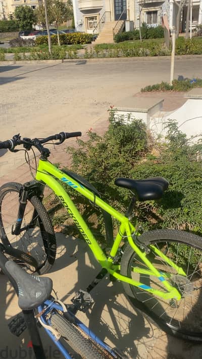Bicycle for sale cheap new with flashlights and 2 chairs