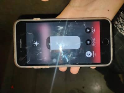 ايفون 8 بلس للبيع كسر زيرو