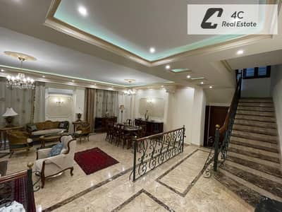 For quick sale due to travel, a fully finished Quattro villa in Reem Residence compound, October, with a distinctive layout, ready for viewing.