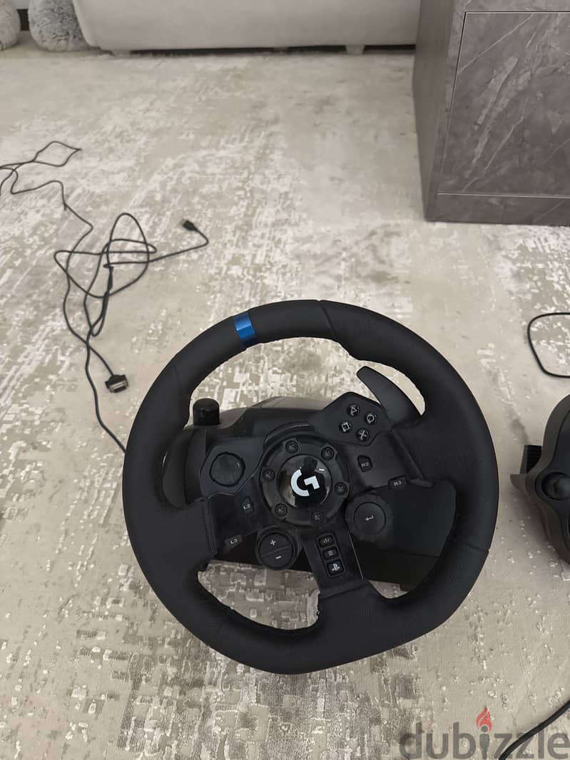 Logitech Driving Force G920 Racing Wheel 2