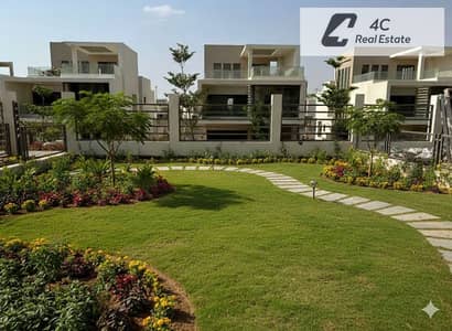 اقل سعر من الماركت ب500 الف فيلا توين هاوس استلام فوري 275 م   برايم لوكيشن اوبن فيو لاند سكيب   في هايد بارك التجمع الخامس القاهرة الجديدة