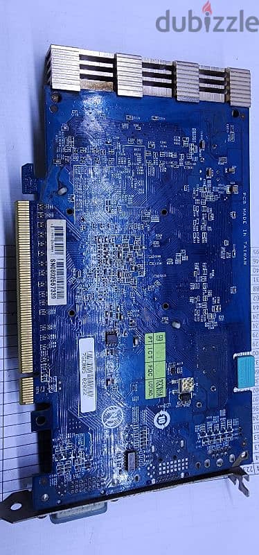 GIGABYTE 512 1