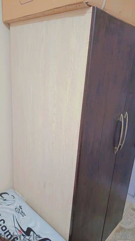 دولاب شبابي 1