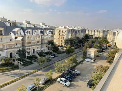 أي فيلا روف نصف مشطب ٣٠٠م ٣ غرف نوم للبيع في ماونتن فيو هايد بارك