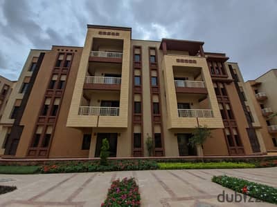 Last ground-floor apartment with a garden in Green 6 Compound, available for immediate delivery in the North Expansion area of October Mabany Idris