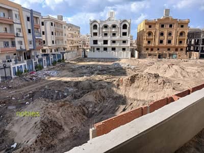 170m Unit at Al-Akthar Tamayuz On Main & Service roads. Overlooks green areas, mins to the sea. 1st floor, North-West facade. Perfect lo