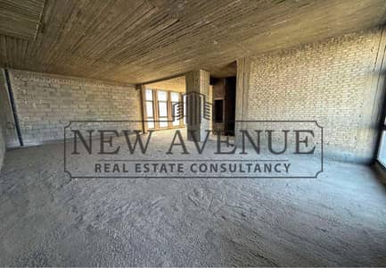 Building For Sale at District 5