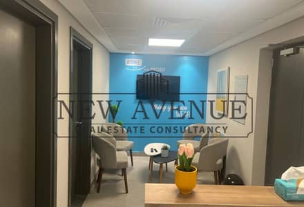 عيادة ترخيص طبي  جاهزةللاستلام متشطبة بالكامل بموقع و مساحة مميزة  في midtown west sheikh zayed
