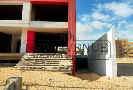 Commercial Retail  900 Sqm for Rent – Prime Location