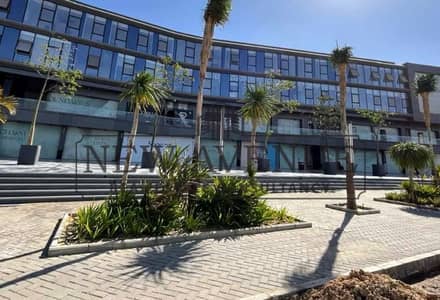 retail for rent  with  in sway mall with a very  prime location 137 sqm