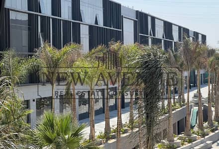 مكتب اداري استلام فوري للايجار بموقع و بمساحه مميزه داخل Lake view residence مكتب اداري استلام فوري للايجار بموقع و بمساحه مميزه داخل Lake view residence