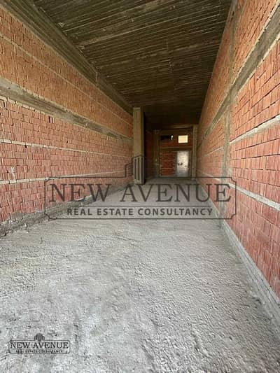 Retail in Waterway High Traffic Ready to Move For Rent New Cairo
