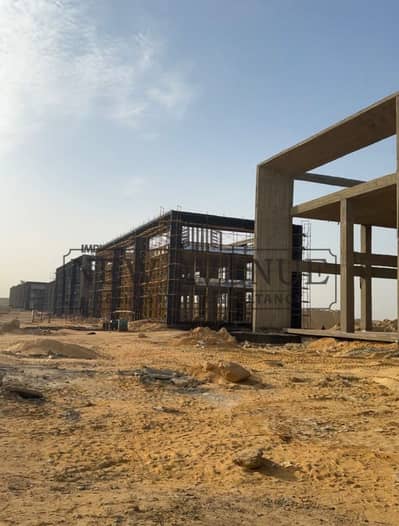 محل تجاري للبيع مساحة كبيرة ٢٣٧ متر في إيست سايد القاهرة الجديدة