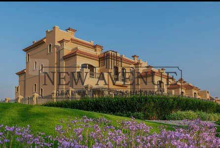 اقل سعر تاون هاوس للبيع فى لافيستا سيتى لافيستا التجمع الخاماسLa vista city La vista New Cairoفى موقع متميز فيومفتوح على حمام السباحة بحرى استلام فورى