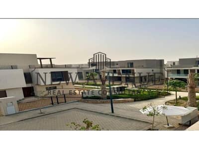 تاون هاوس للبيع في سوديك ايست القاهرة الجديدة Sodic East New Cairo فى موقع متميز بحرى فيو لاندسكيب تشطيب كامل جاهزة على الاستلام الفورى