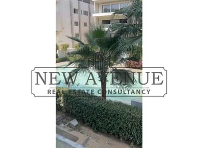دوبلكس للبيع  بحديقة خاصه -  وحمام سباحه - ليك فيو  - Lake View Residence
