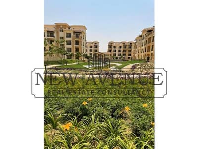 Apartment for sale  -  First floor - bua 220m - 3 bedrooms  - Prime location  ready to move -  Stone Residence