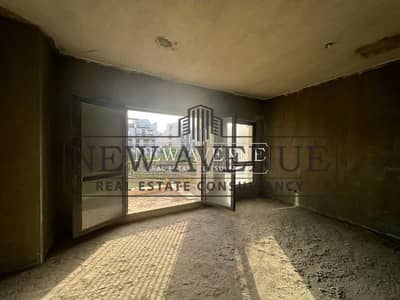apartment three bedrooms and nannys room ready to deliver with best price in phase court yard in westtown by sodic el sheikh zayed