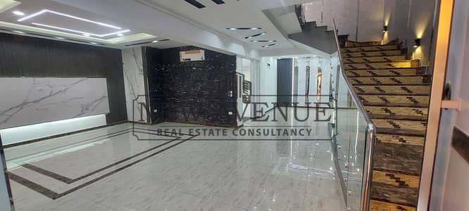 تاون هاوس ​​للبيع فى قطامية جاردنز متشطب بالكامل مع حمام سباحة خاص - استلام فورى -Katameya Gardens