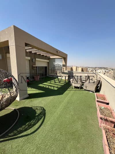 بنتهاوس للبيع كامل التشطيب مع تكييفات جاهز للسكن بموقع مميز في فيليدج جيت بالم هيلز-  village gate palm hills
