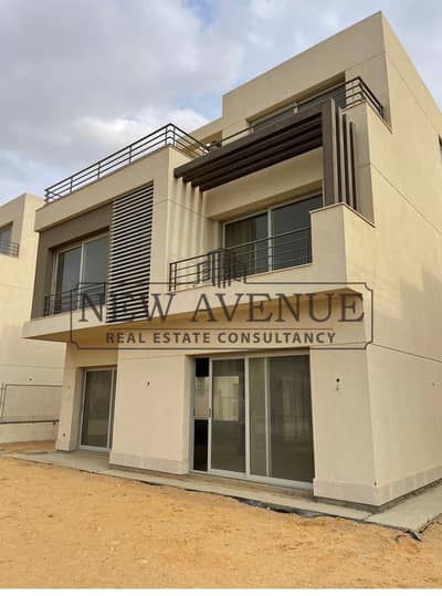 فيلا مستقلة type M بحري جاهزة للسكن بالتقسيط في بالم هيلز، القاهرة الجديدة palm hills new cairo
