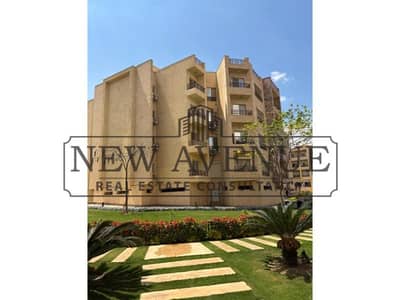 شقة تطل على مساحات خضراء بأقل مقدم و إجمالي سعر في مستقبل سيتي للبيع بالتقسيط valda village