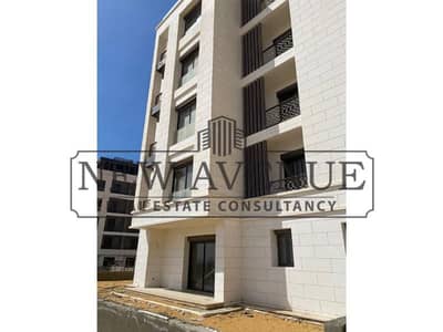 Ground Floor Luxury Apartment with Large Private Garden Katameya Creeks , New Cairo