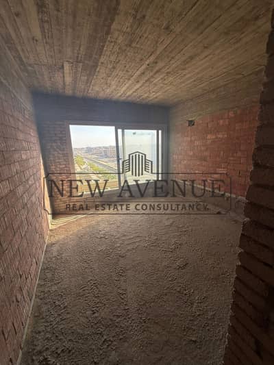 شقة بغرفتي نوم بسعر مناسب، موقع مميز بإطلالة مفتوحة  اطلالط بحري، جاهزة للسكن في بالم هيلز، القاهرة الجديدة، من  بالم هيلز للتطوير العقاري palm hills.