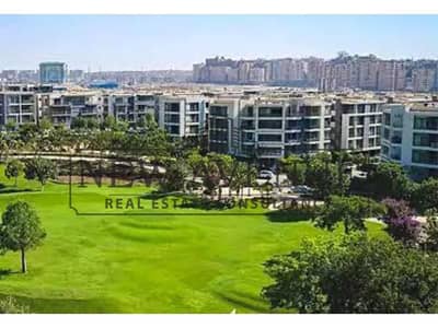 اقل سعر شقة استوديو  غرفة واحدة ب لوكيشن مميز جدا في مرحلة (club park) بإطلالة علي النادي في تاج سيتي Taj City