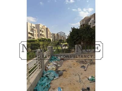 شقة أرضي بجاردن للبيع في كمبوند VGK جولدن سكوير بالم هيلز palm hills  بالتكييفات، موقع مميز في جولدن سكوير