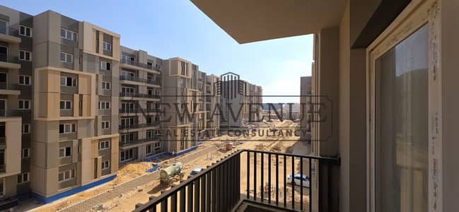 Double view - Ready to move - Very prime location - Typical floor - negotiable price -  direct on mid ring road  -  ready to live  -  maintenance paid