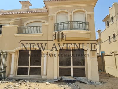 Ready to move - very prime location overlooking landscape - Bahary - Twinhouse for sale in patio Oro - New Cairo