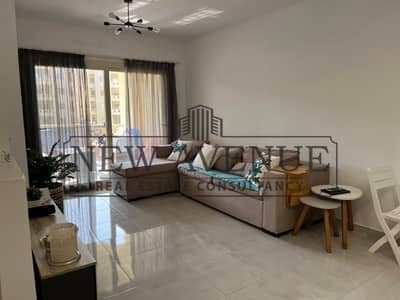 Ultra super lux finishing including furniture with appliances and Ac's ready to move typical floor prime location closet to sea  - chalet for sale