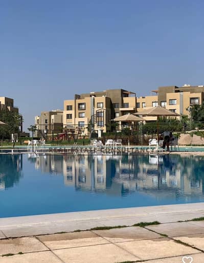 بالم هيلز بالم باركس Palm hills Palm Parks 3 غرف نوم شقة 230 متر مربع تشطيب كامل بالفرش تراس كبير مع إطلالة مفتوحة على المناظر الطبيعية