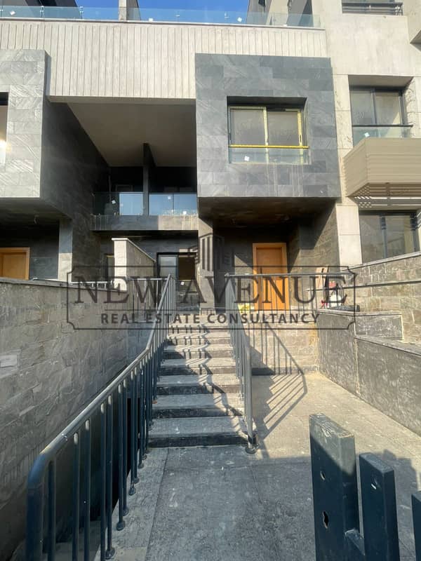 تاون هاوس مُجهز بالكامل يشمل المطبخ ووحدات التكييف والستائر في تريو جاردنز Trio gardens - Middle Annex (المرحلة الثانية) جاهز للاستلام