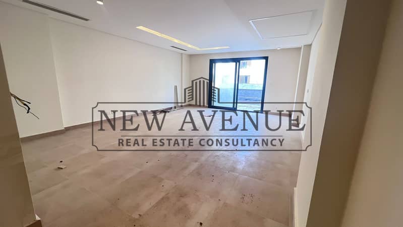 تاون هاوس مُجهز بالكامل يشمل المطبخ ووحدات التكييف والستائر في تريو جاردنز Trio gardens - Middle Annex (المرحلة الثانية) جاهز للاستلام